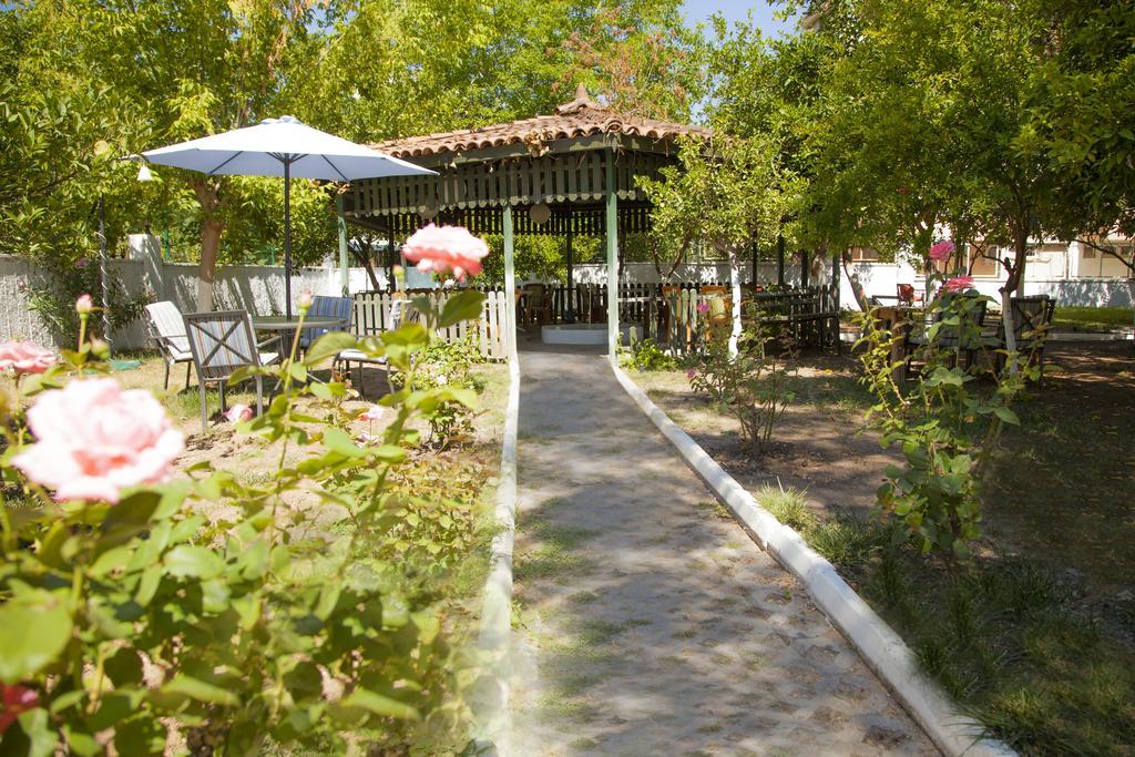 Ales Park Hotel Antalia Esterno foto